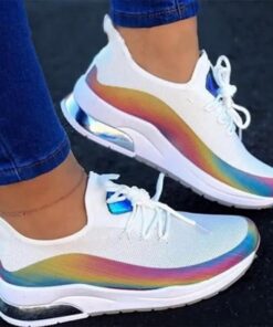 Fűzős, légáteresztő tornacipő